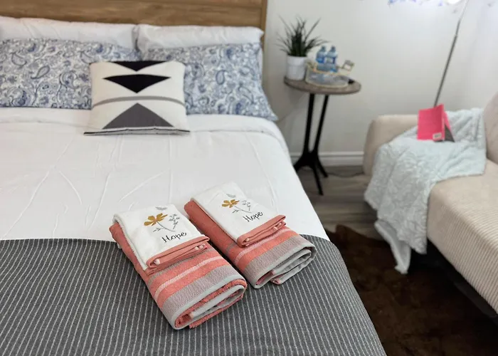 Sunrise Bnb - Free Parking